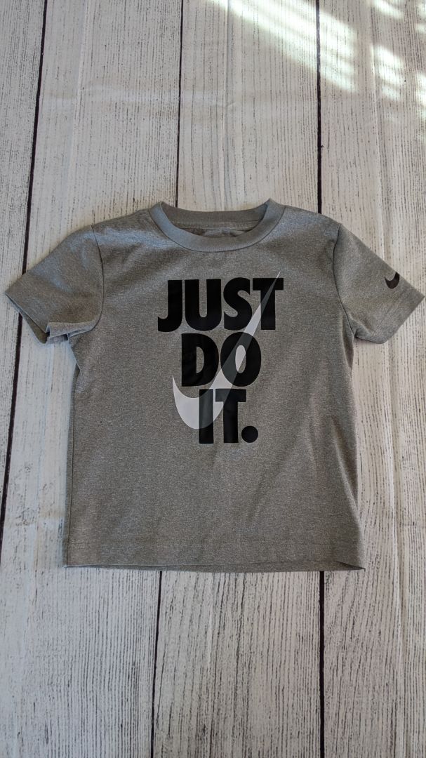 NIKE Short Sleeve - 4t