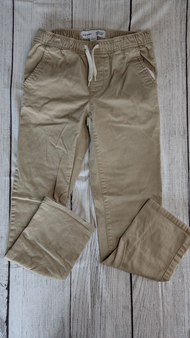 Old Navy Relaxed Slim Khakis - 12