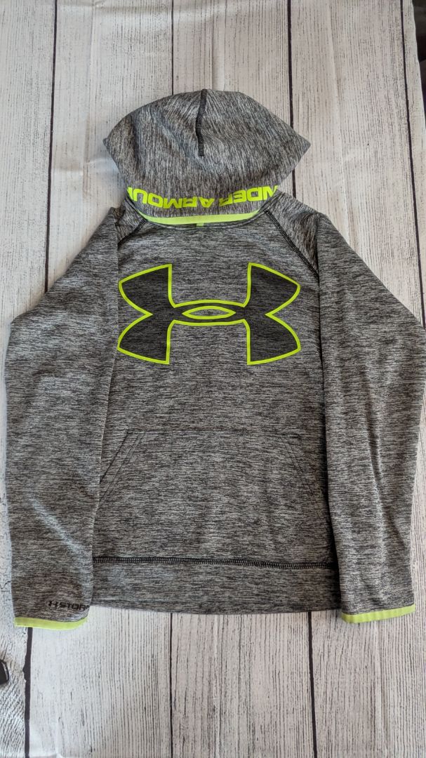 Under Armour Hoodie - 10