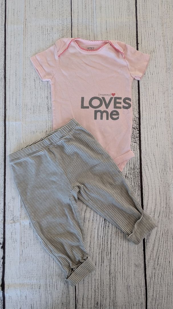 Carters Mommy Loves Me Outfit - 9mo