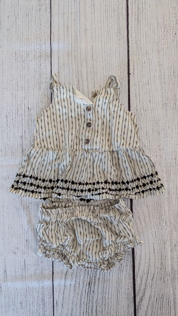 Old Navy Tank & Shorts Outfit - 12mo