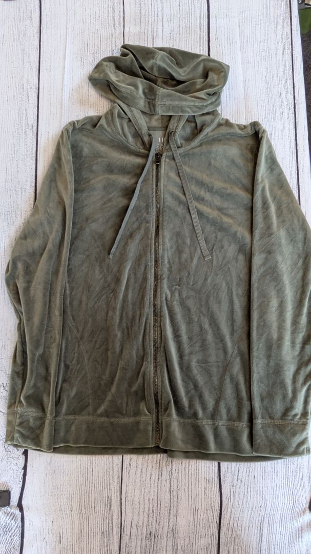 Hue Velvet Zip-Up Sweater - 14