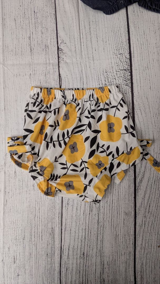 Floral Scrunch Shorts - 4t