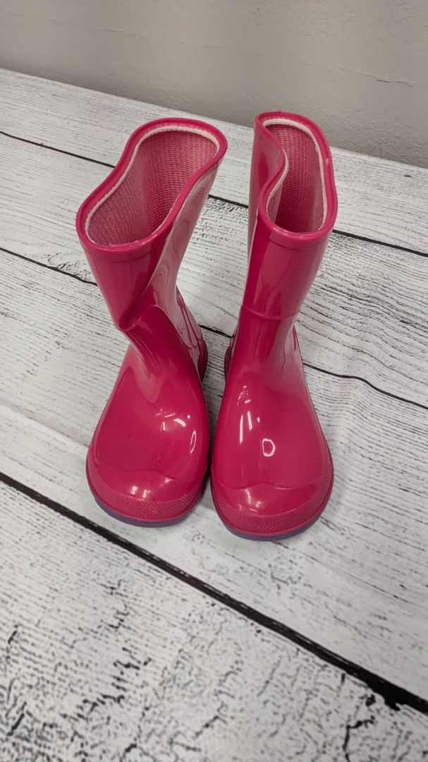 Rainboots - 6