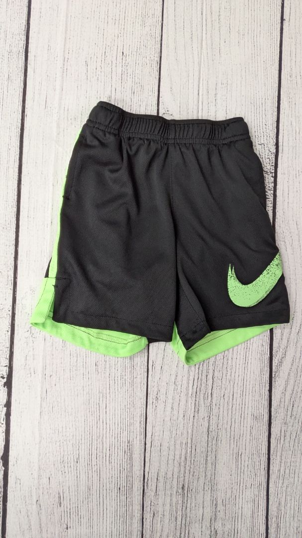 Nike Dri-Fit Shorts - 4t
