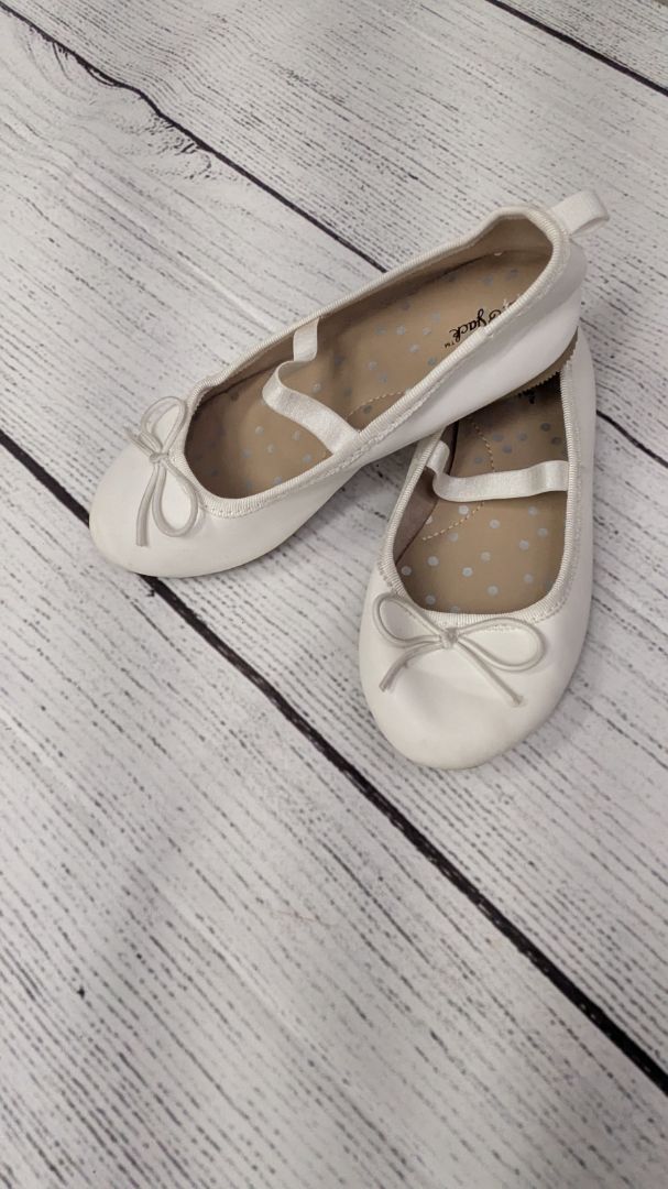 Cat & Jack Flats - 11