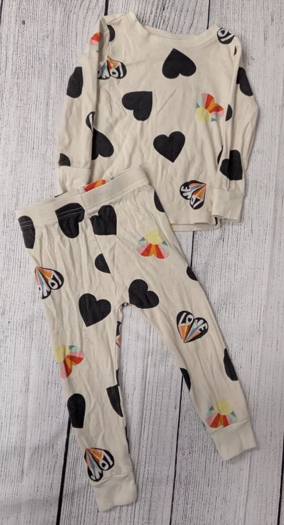 Old Navy Heart Pajama Set - 2t