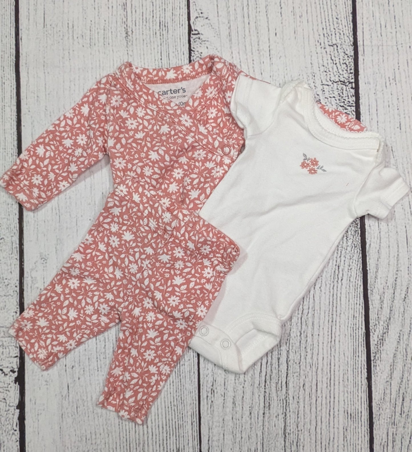 Carters Floral 3 Piece Set - Preemie