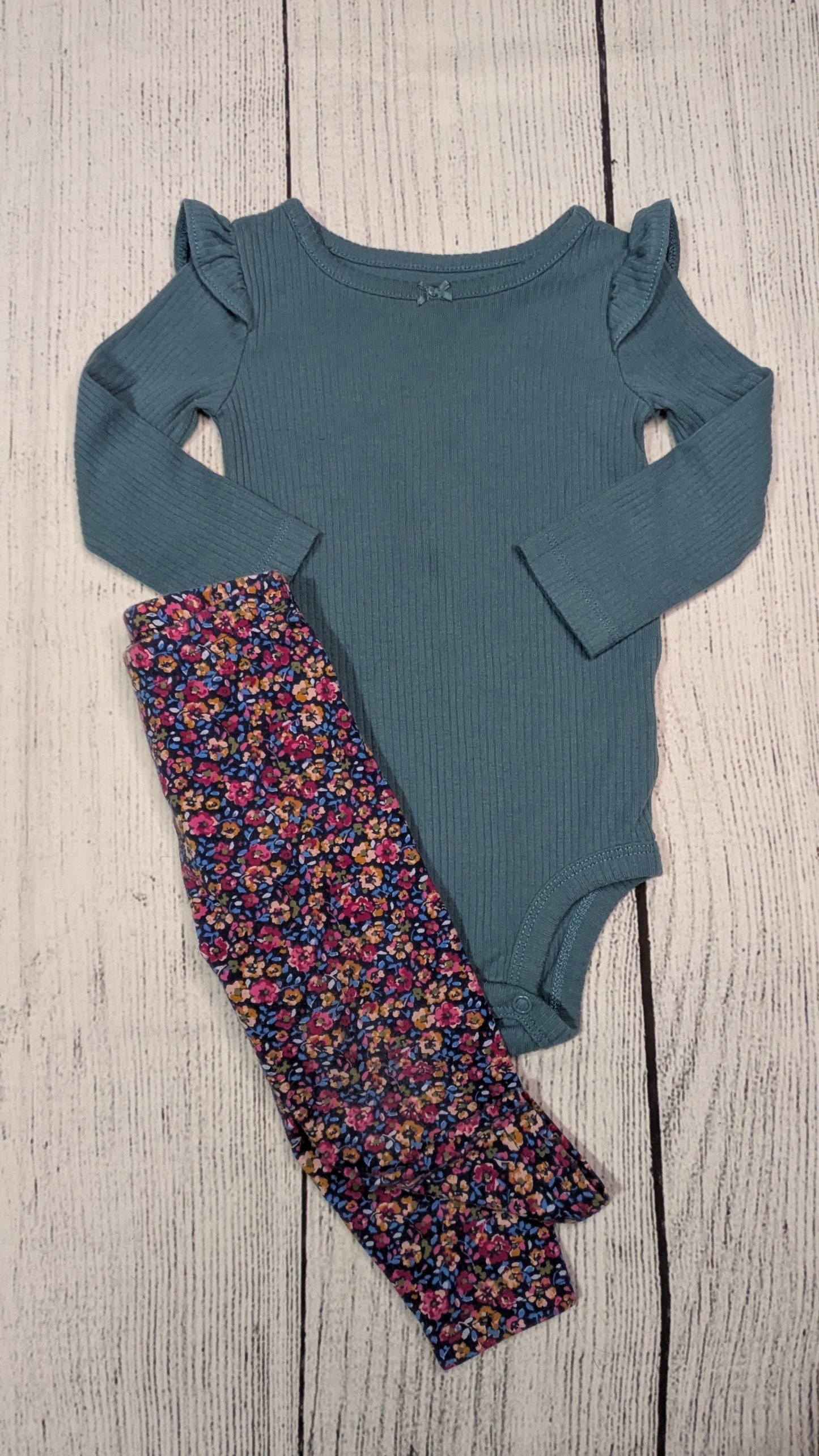 Carters Long Sleeve Floral Set -12mo