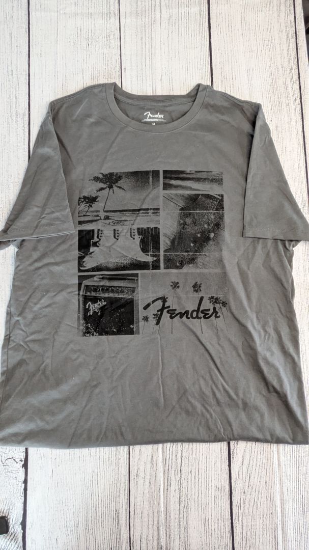 Fender Guitar Short Sleeve - 16