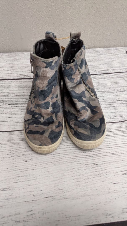 Boots - 13