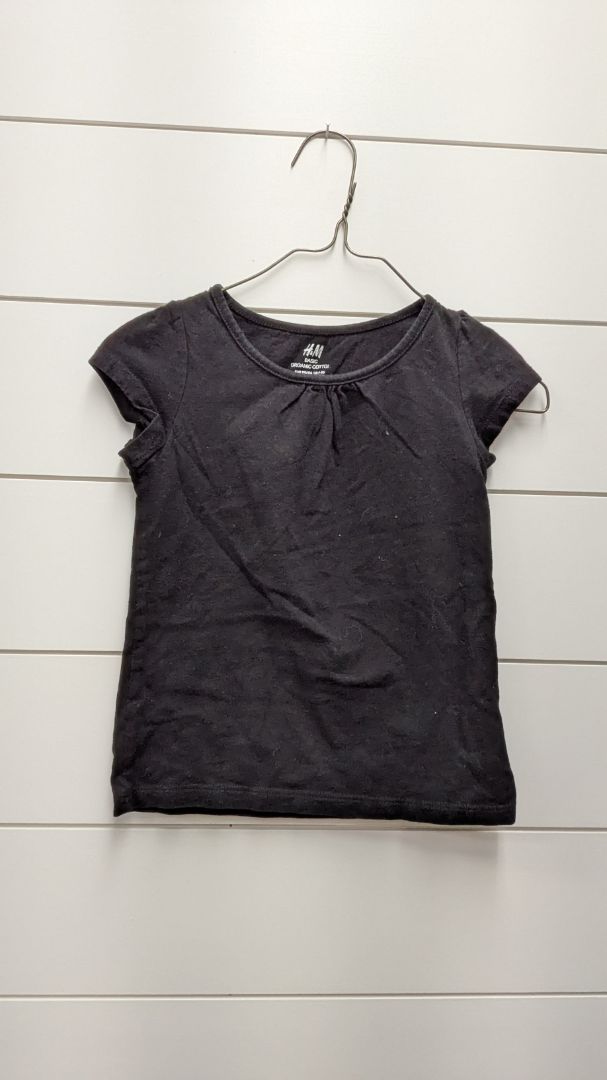 H & M Short Sleeve - 6