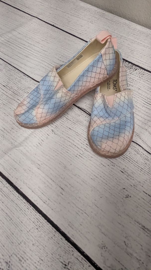 Toms Glitter Mermaid Shoes - 11