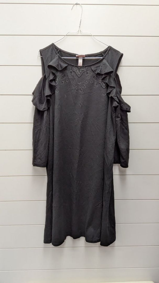 Isabel Maternity Off the Shoulder Dress - M