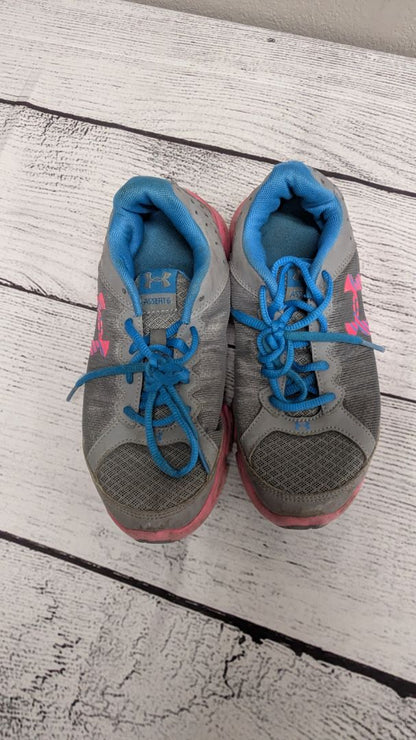 Under Armour Sneakers - 3.5