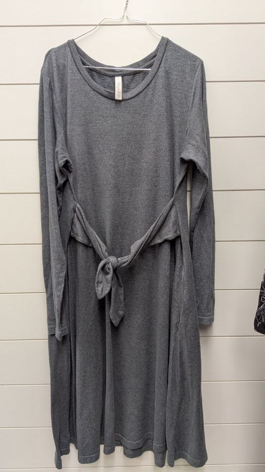 Latched Mama Long Sleeve Maternity Dress - L