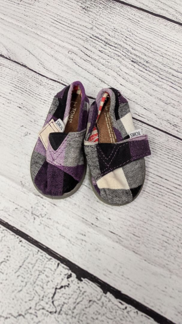 Toms Plaid Slip-on's - 3