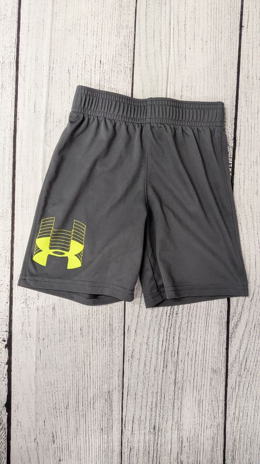 Under Armour Shorts - 4t