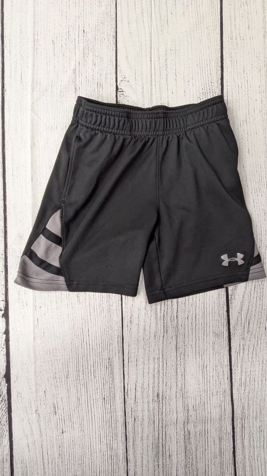 Under Armour Shorts - 4t