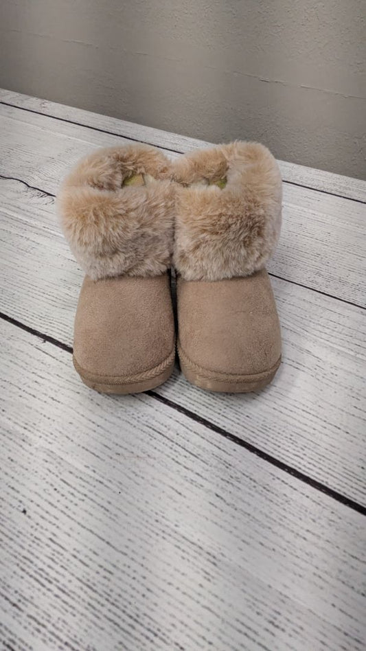First Steps Furry Boots - 5