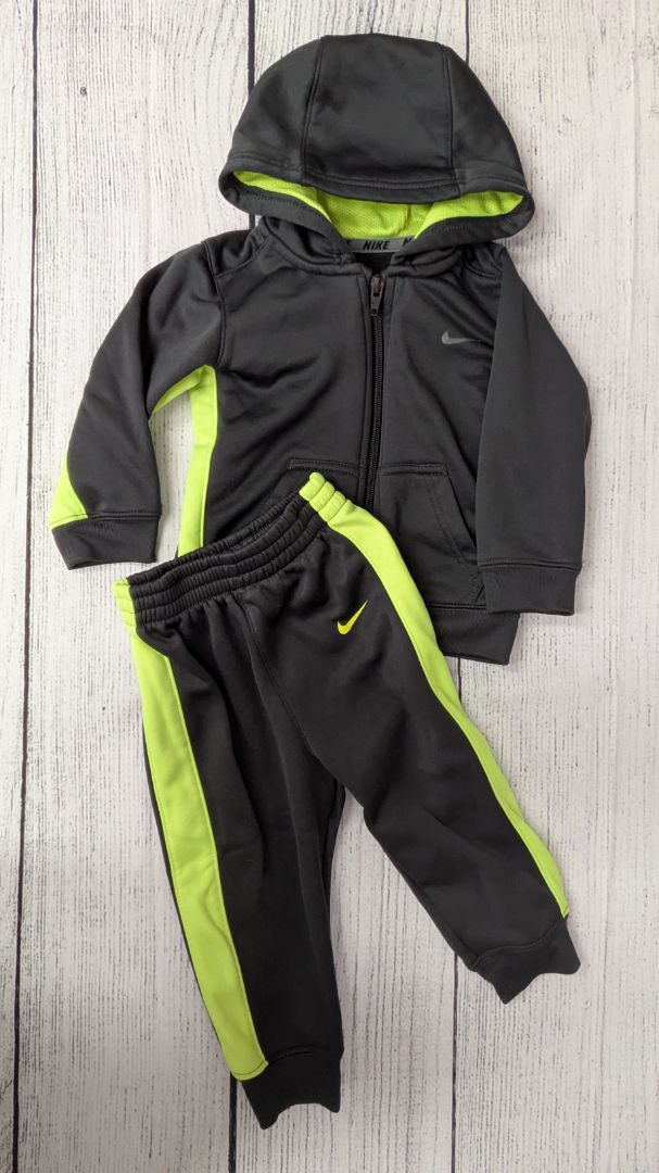 Nike Therma-Fit Outfit - 18mo