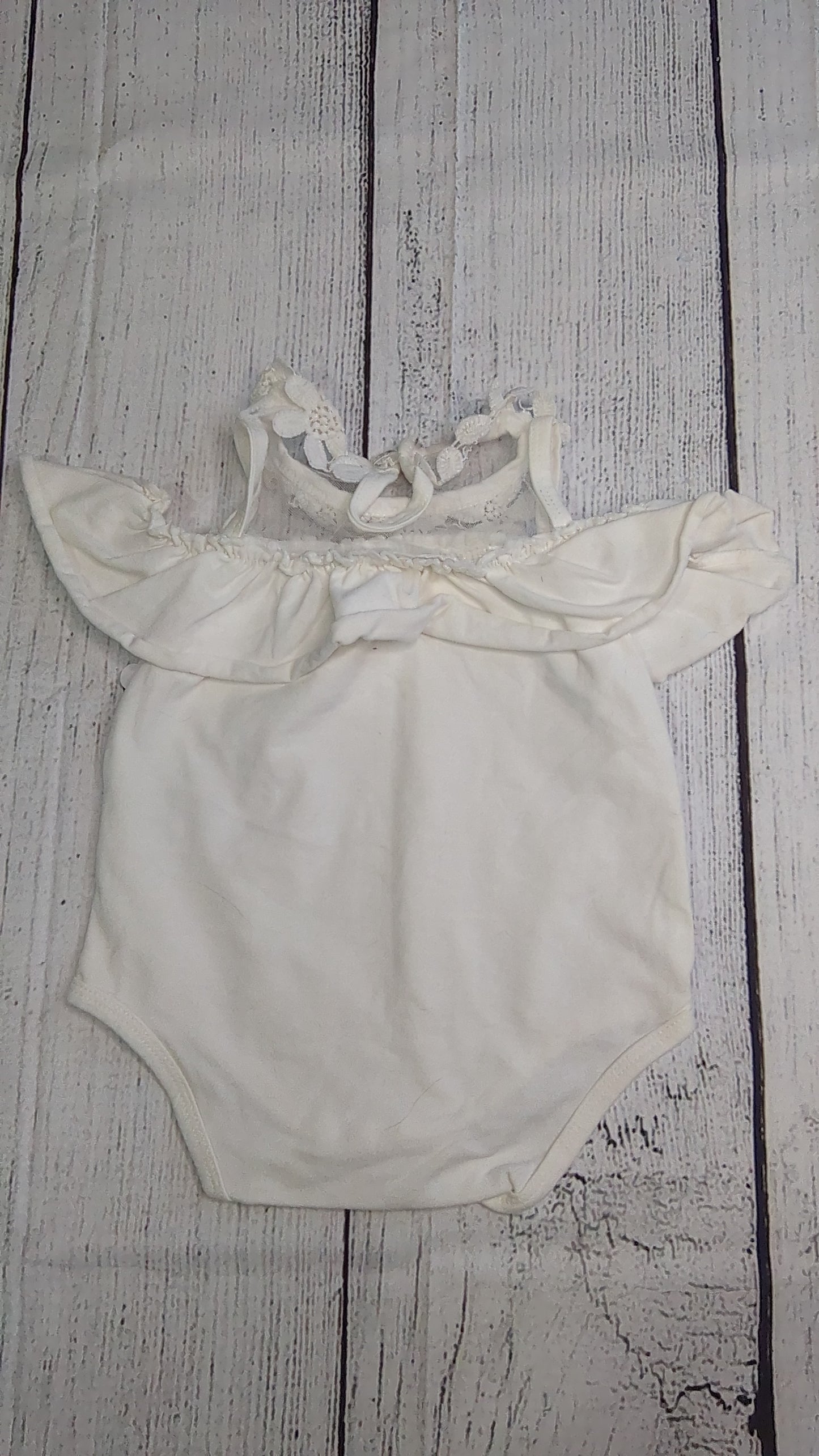 Ruffle/Lace Onesie - 6mo